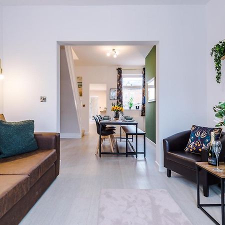 Stunning 3-Bed Home In Nantwich By 53 Degrees Property - Amazing Location, Ideal For Groups - Sleeps 6 Екстер'єр фото